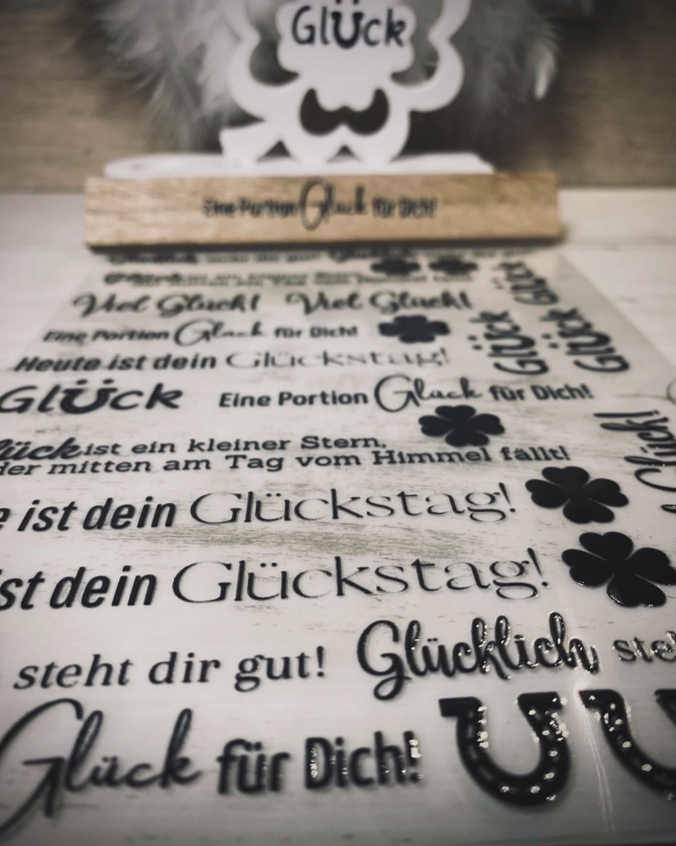 easy Rub-On-Sticker „Glück“