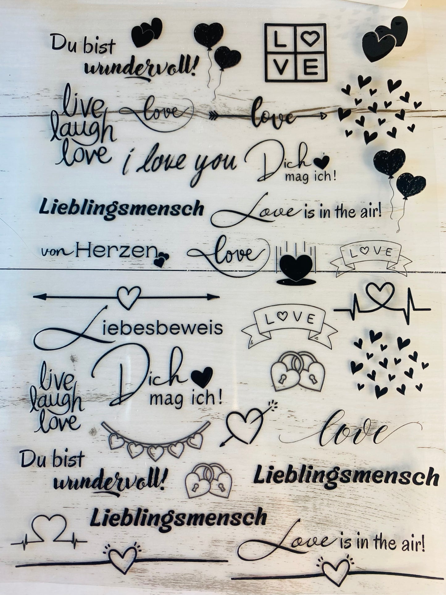 easy Rub-On-Sticker „Love“